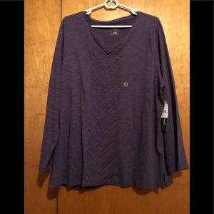 Women’s long sleeve shirt